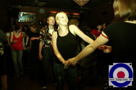 I Belli Di Waikiki (I) McCormacks Ballroom, Leipzig - 2. Mai 2008 (19).jpg